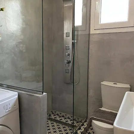 Onar Luxury شقة *