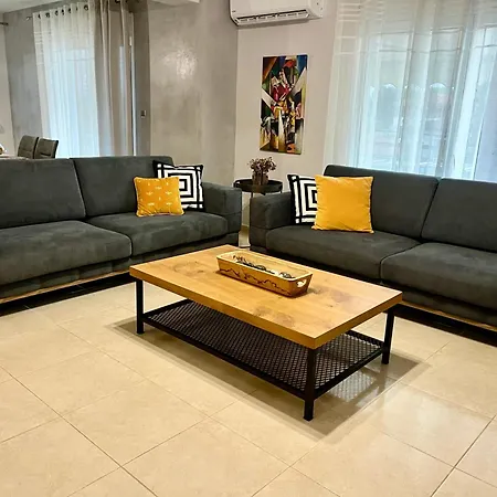 Onar Luxury Apartment Nea Peramos (Macedonia)