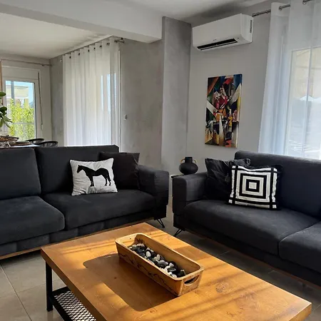 Onar Luxury * Néa Péramos