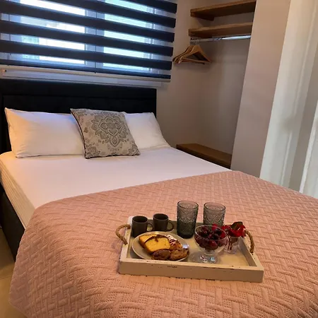 Onar Luxury Apartment Néa Péramos